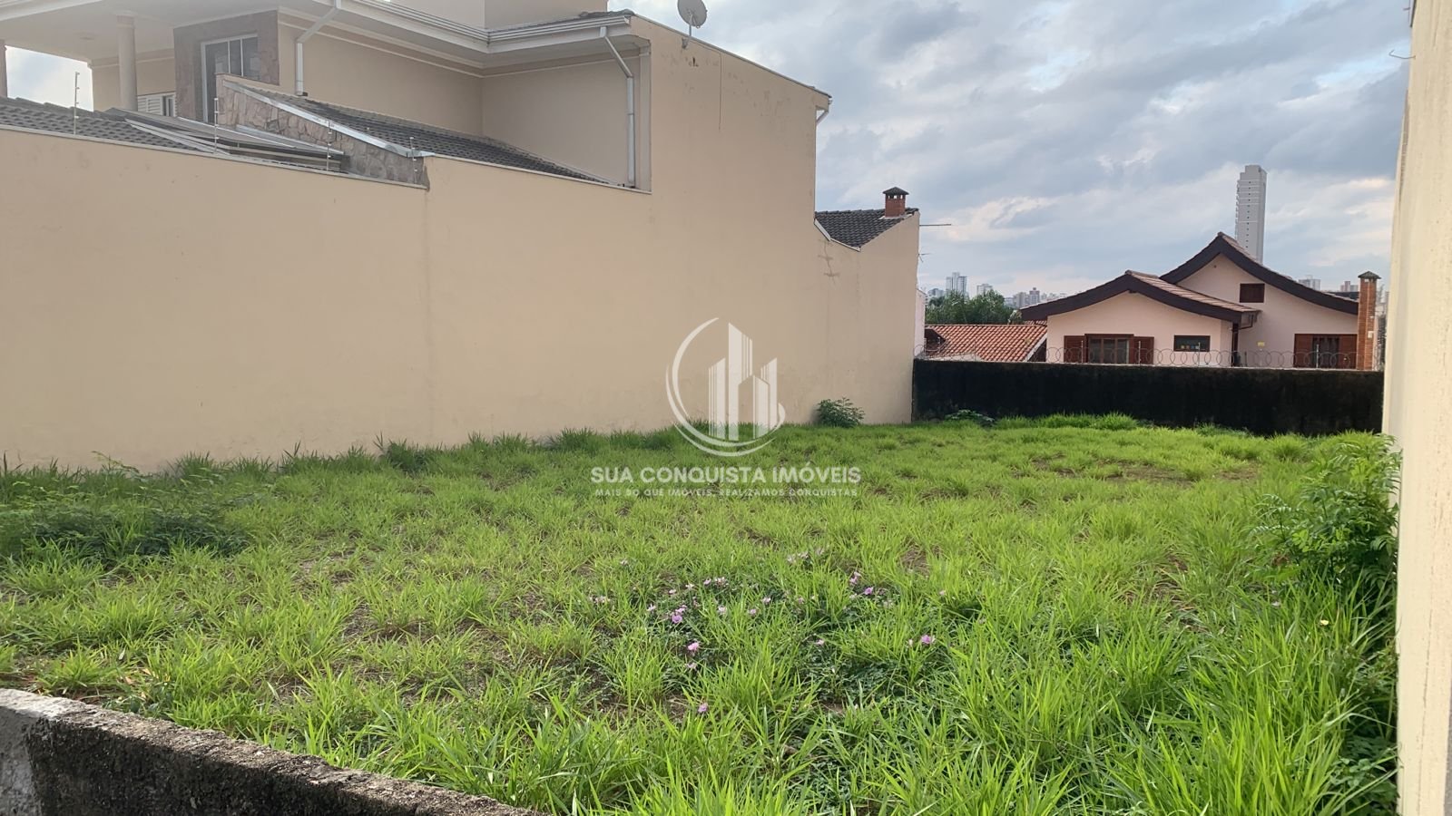 Terreno para alugar, 360m² - Foto 1